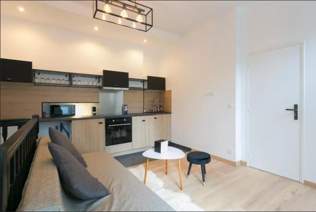 Confortable Appartement 3 Pieces Flatters パリ エクステリア 写真